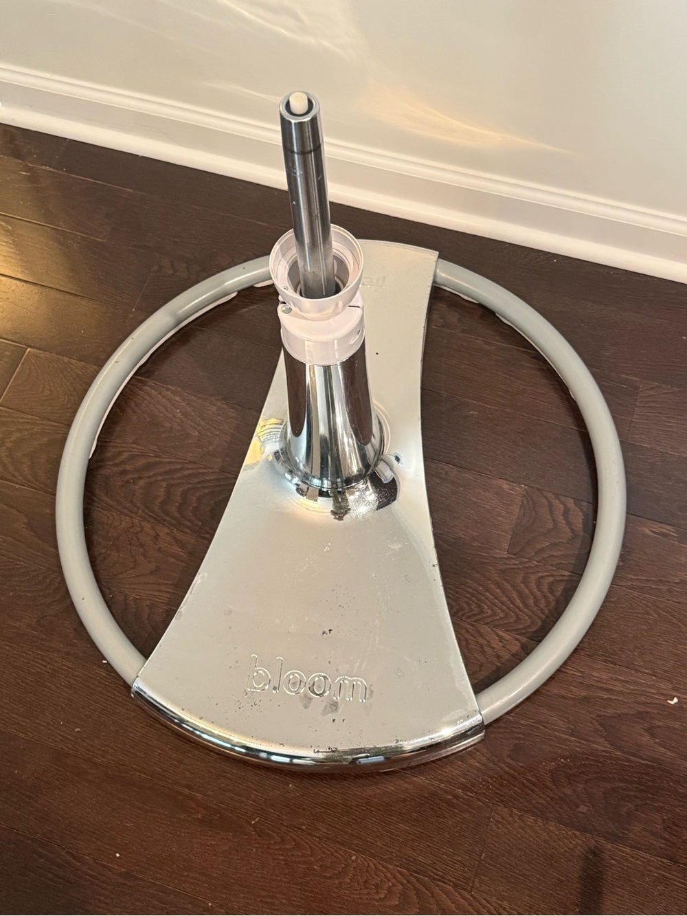 Bloom Fresco Highchair Chrome Pedestal Base listing!